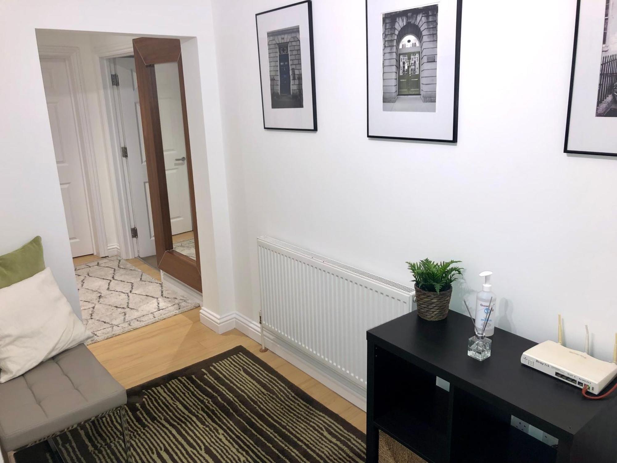 Superbly Located 2 Bedroom Luxury Apartment Bath Eksteriør billede